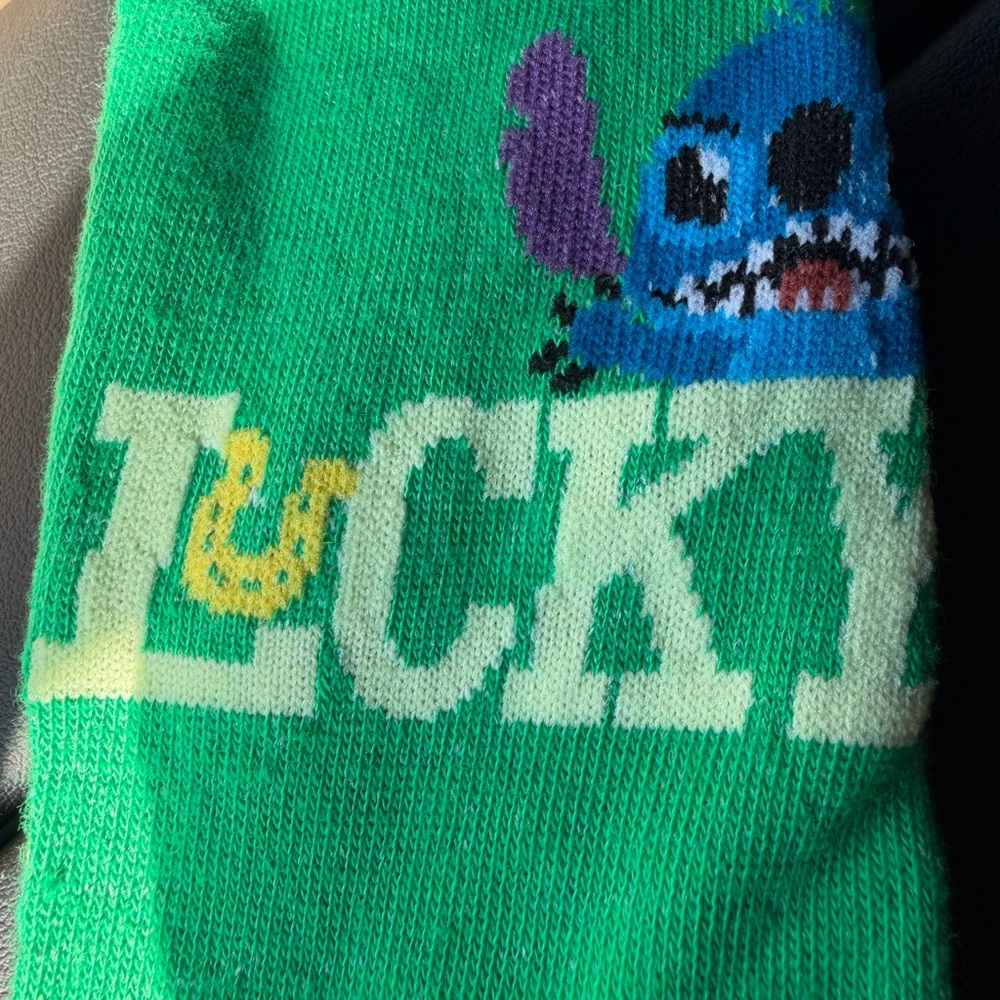 Disney Stitch Lucky Green Socks Size 5-12 NWT - Picture 2 of 4